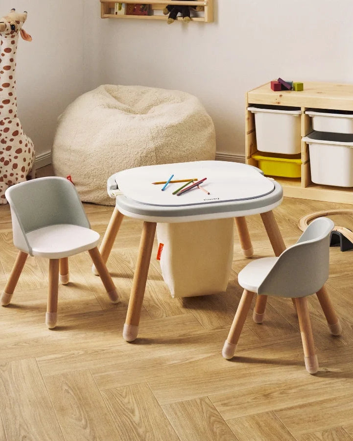 FUNZY Spieltisch Set mit 2 Stühlen