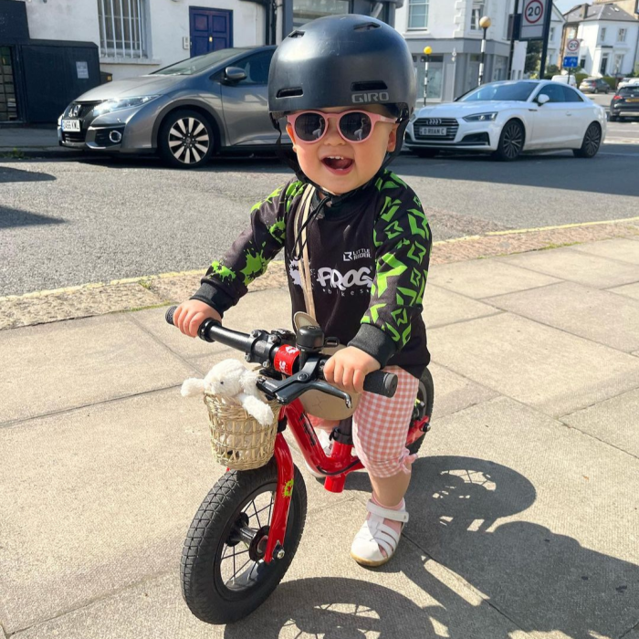 kleinstes kinderfahrrad 10 zoll FROG BIKES Tadpole Mini Laufrad mieten & testen - mit Kauf-Option