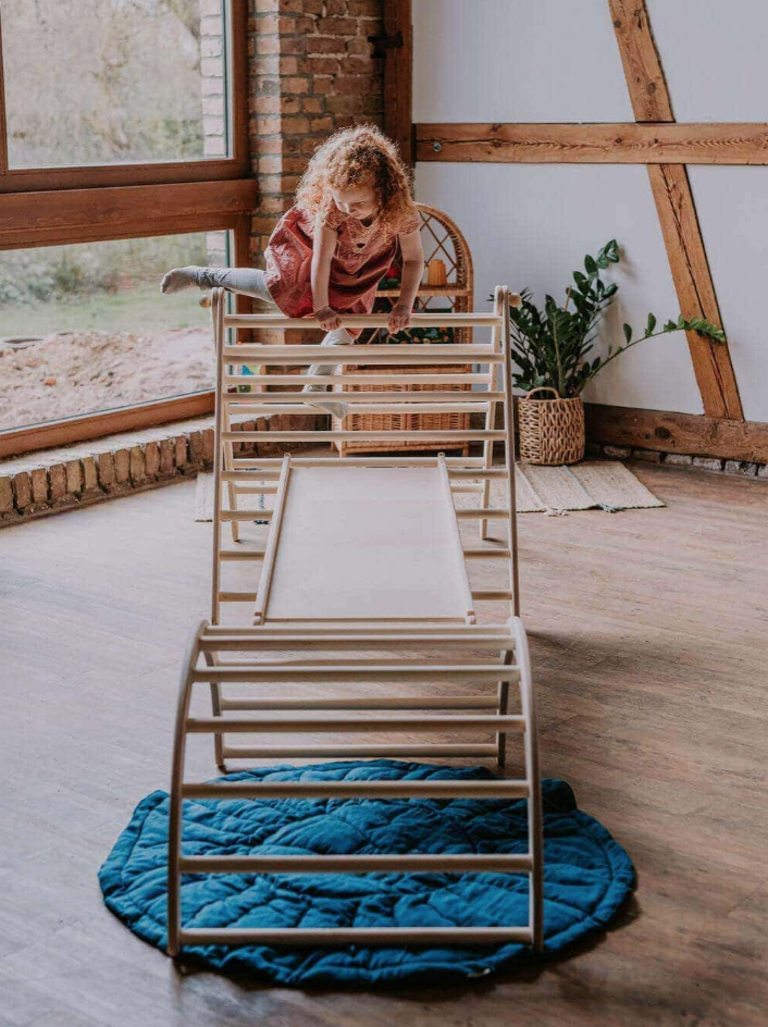 KLETTERLING Pandaling Set aus Kletterdreieck mit Rutsche und Kletterbogen Kletterling