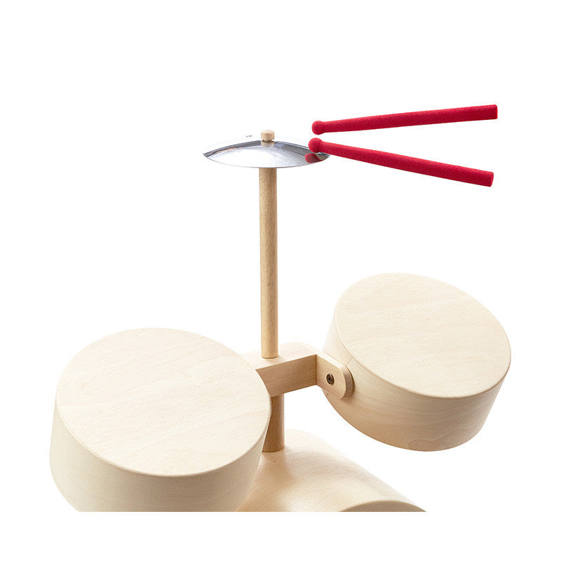 Großes Schlagzeug aus Holz
